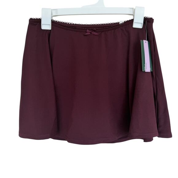 wild fable Pants - Wild Fable Burgundy Satin Feel Skort - Large - New with Tags